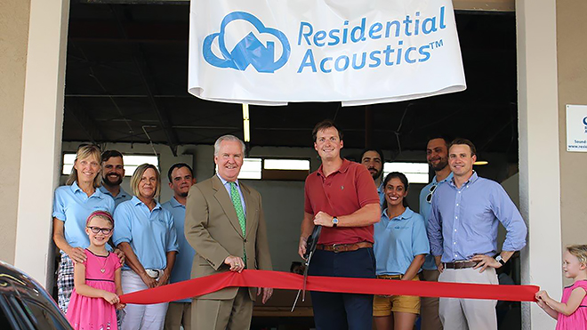 CEO Walker Peek with Tampa Mayor Bob Buckhorn at the grand opening ribbon cutting